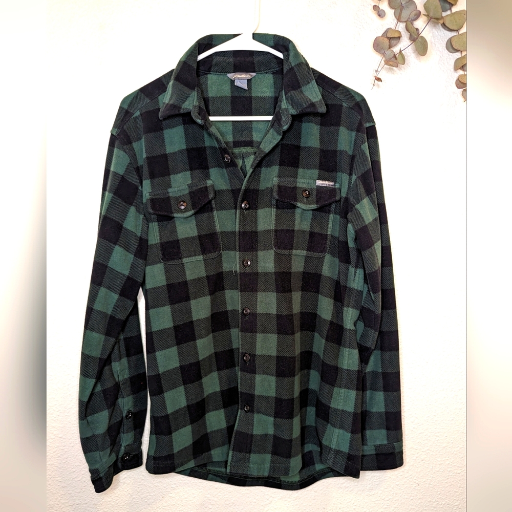 Eddie Bauer Fleece Green and Black Checkered Button Down Flannel Mens Small
